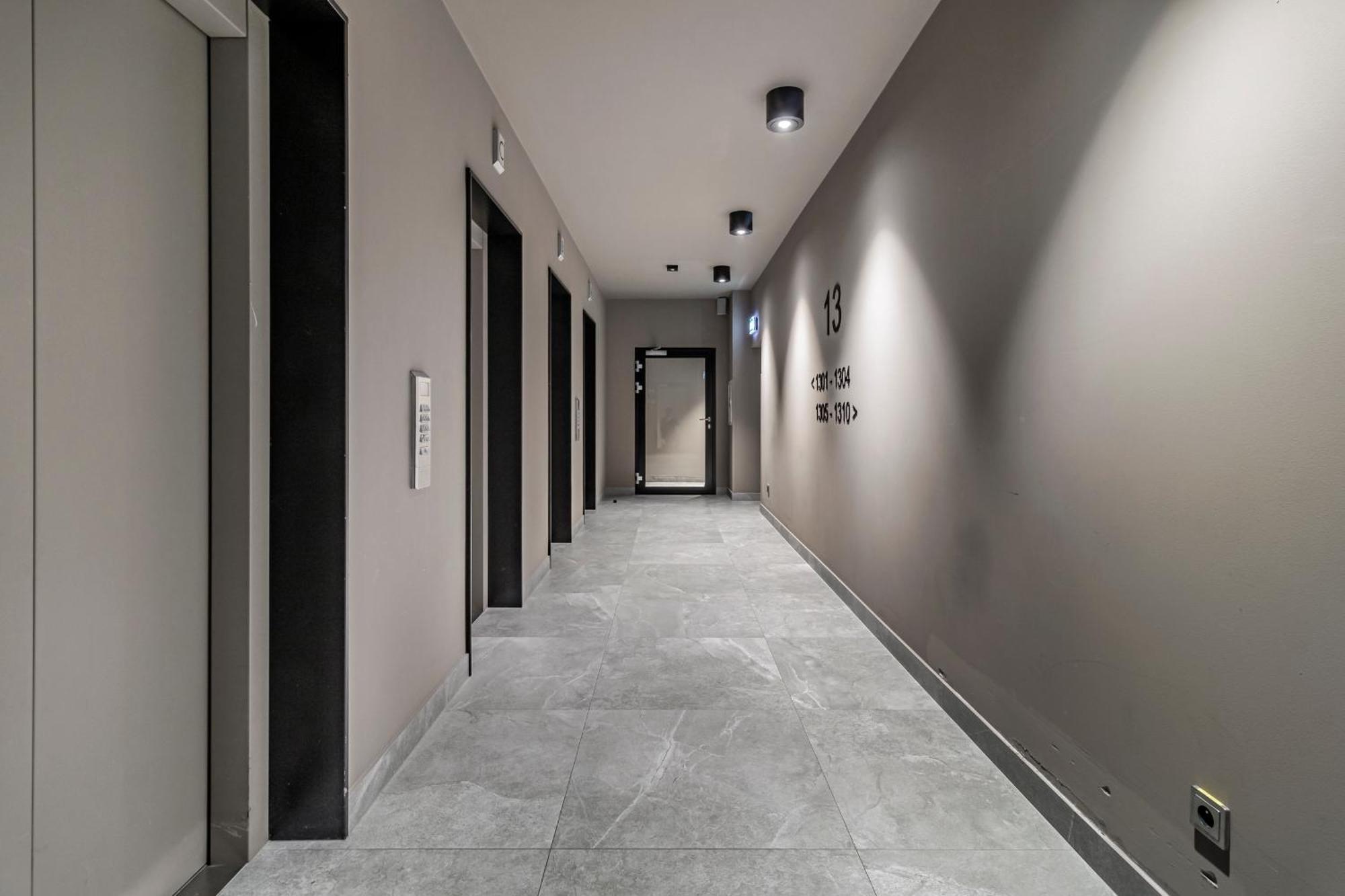 Heart Of - Premium 2-room, Centre Apartment *